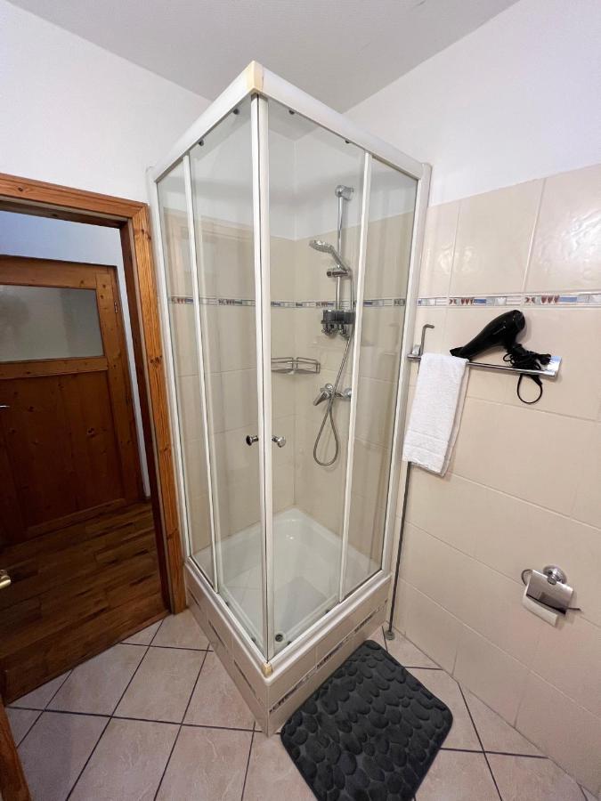 85Qm - Zentrale Lage - Parkplatz Apartment Gottingen Ngoại thất bức ảnh